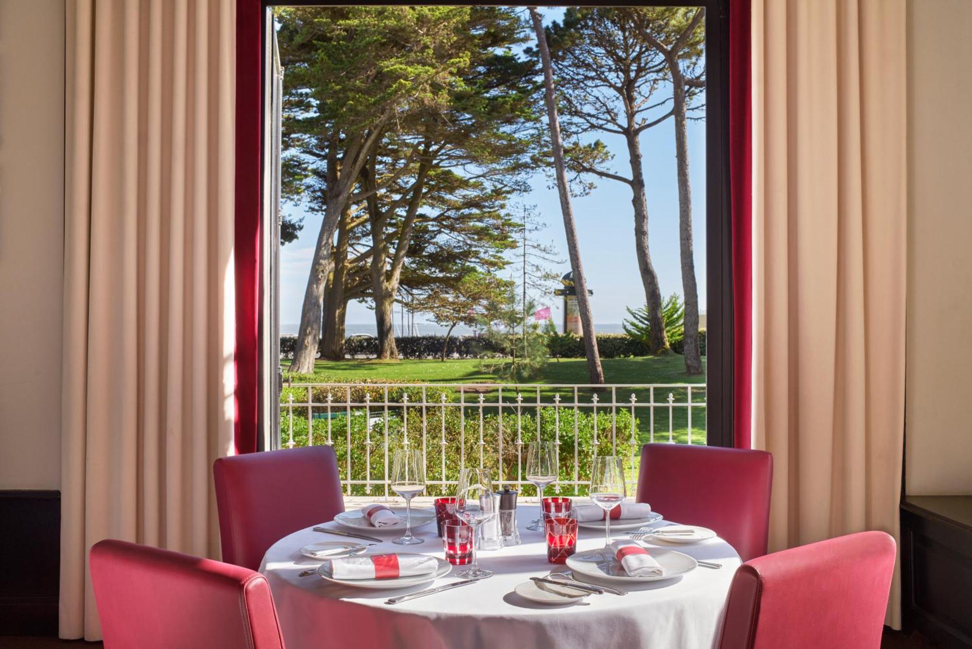 Hotel Barrière Le Royal La Baule-Escoublac