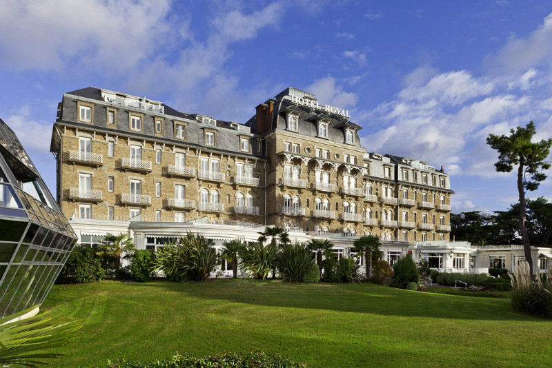 Barrière Le Royal Hotel 5*